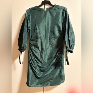NWOT..Cynthia Rowley Size 6 Elegant Taffeta Green Dress